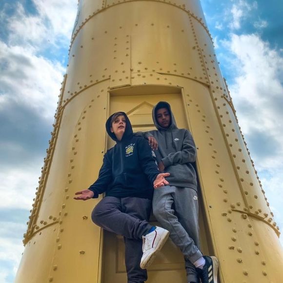 Meet your Posher, Carson - Picture 1 of 1